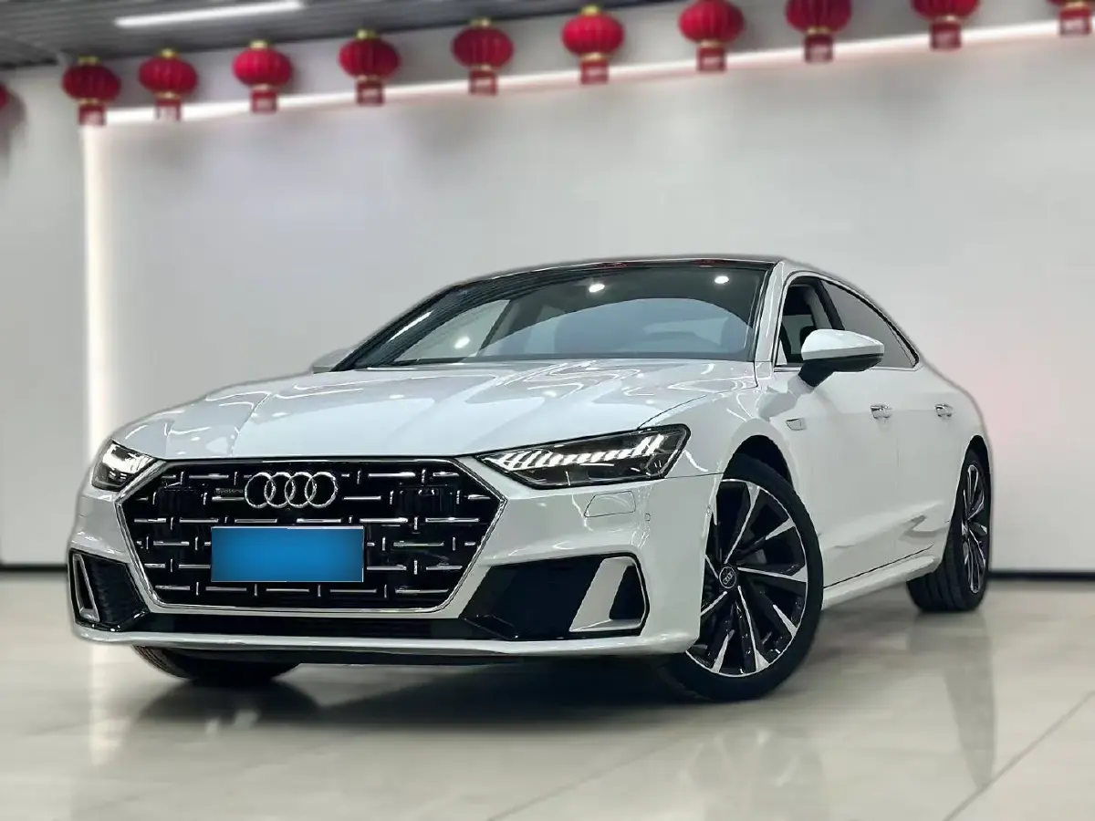 2022 Audi A7L 2.0T 245HP L4 7DCT