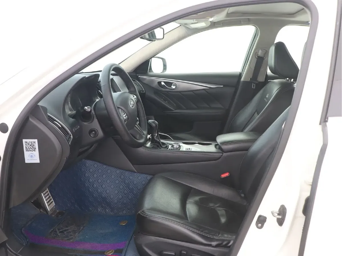 2014 Infiniti Q50 3.7L 351HP V6 7AT,autocango,china used car exporter,china ev exporter,chinese used car exporter,chinese used ev exporter
