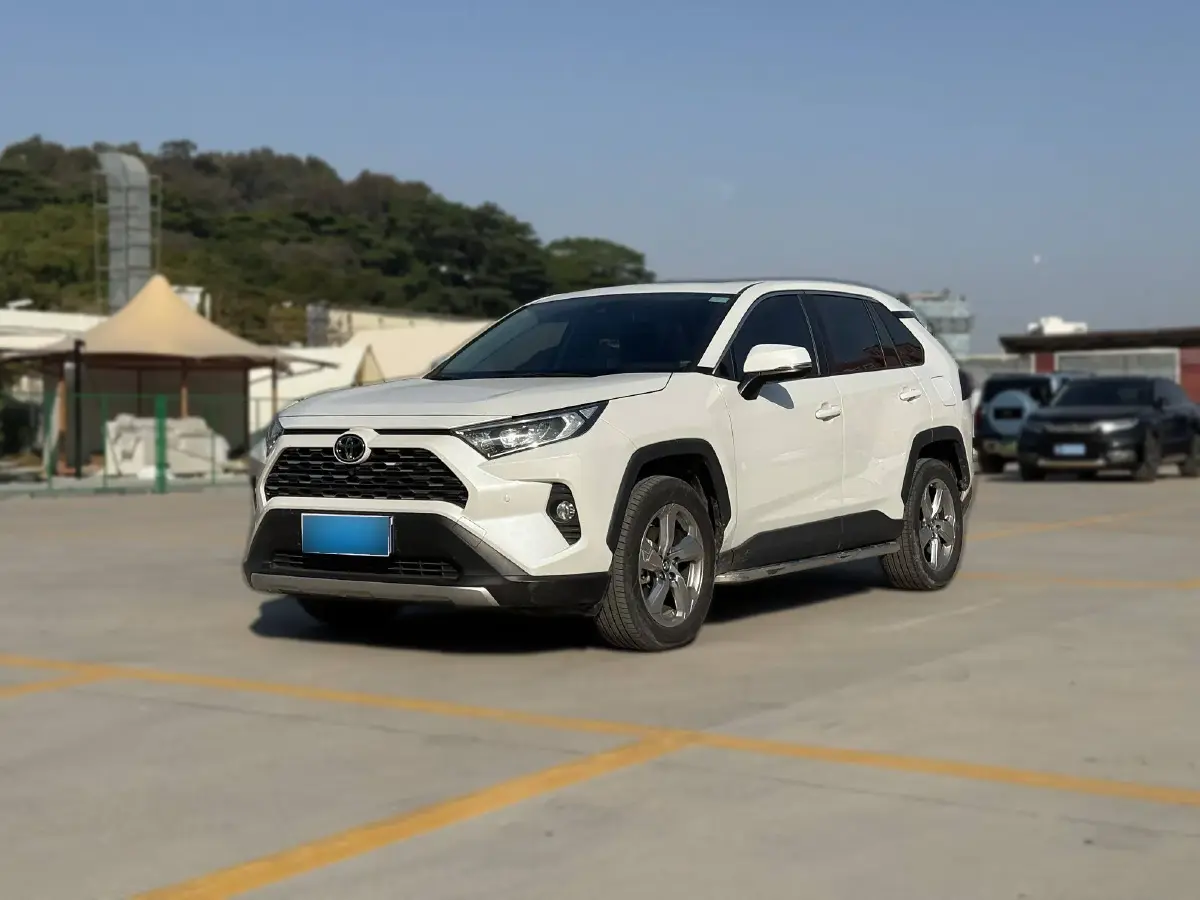 2022 Toyota RAV4 2.0L 171HP L4 CVT
