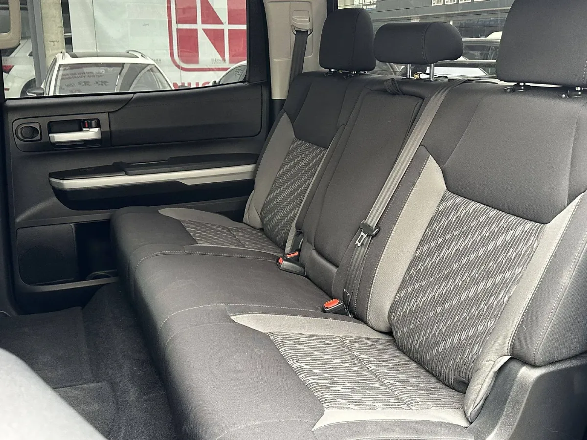 2014 Toyota Tundra 5.7L 386HP V8 6AT,autocango,china used car exporter,china ev exporter,chinese used car exporter,chinese used ev exporter