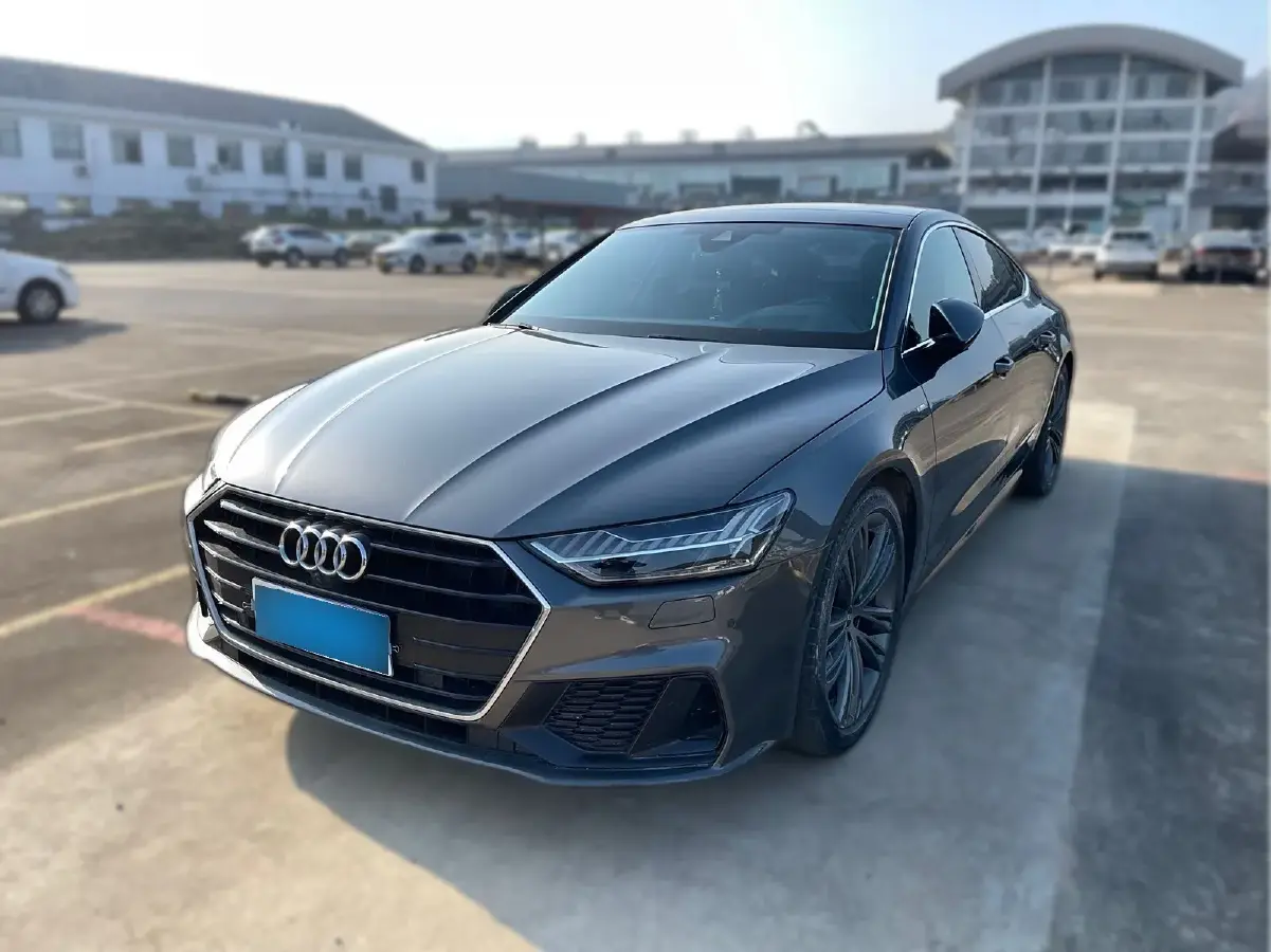 2022 Audi A7 2.0T 245HP L4 7DCT