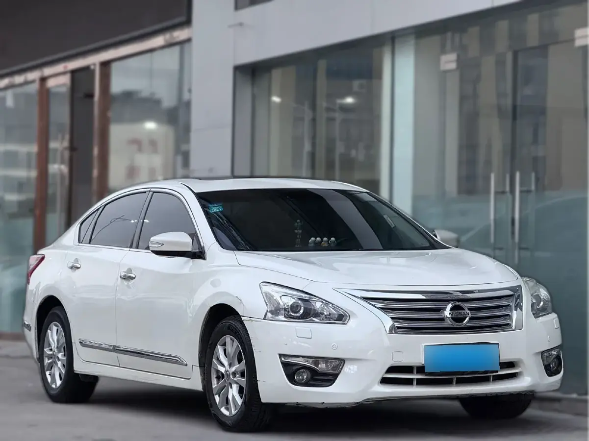 2013 Nissan Teana 2.5L 186HP L4 CVT