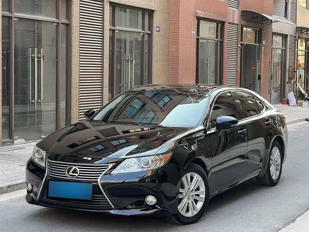 2013 Lexus ES 2.5L 184HP L4 6AT