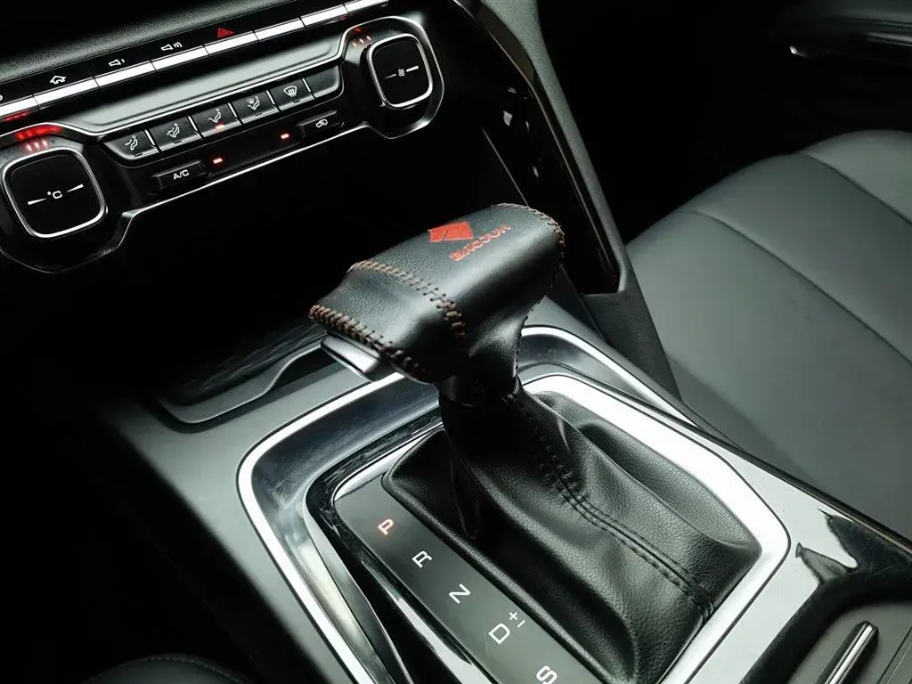 2019 BaoJun RS-5 1.5T 147HP L4 CVT,autocango,china used car exporter,china ev exporter,chinese used car exporter,chinese used ev exporter