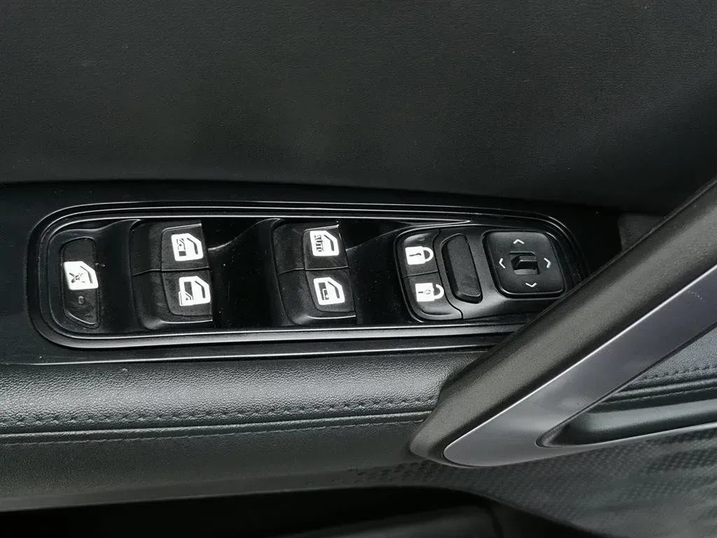 2019 BaoJun RS-5 1.5T 147HP L4 CVT,autocango,china used car exporter,china ev exporter,chinese used car exporter,chinese used ev exporter