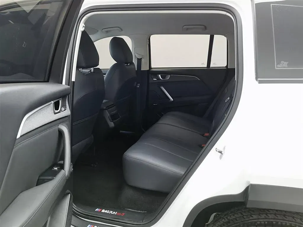 2019 BaoJun RS-5 1.5T 147HP L4 CVT,autocango,china used car exporter,china ev exporter,chinese used car exporter,chinese used ev exporter