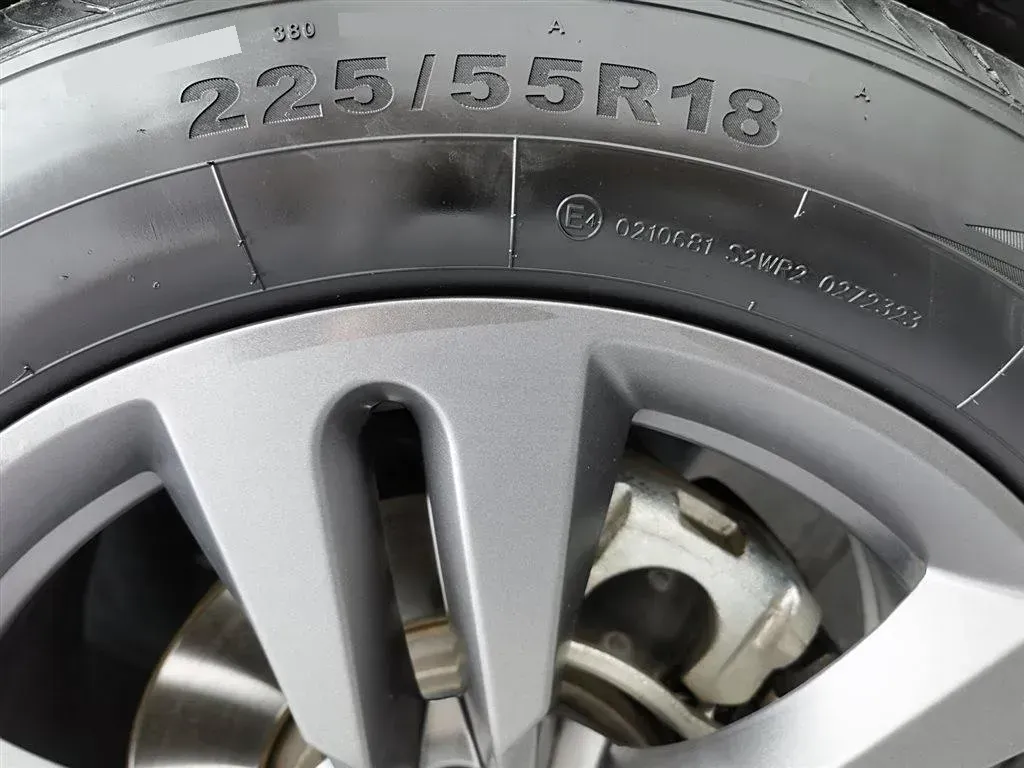 2019 BaoJun RS-5 1.5T 147HP L4 CVT,autocango,china used car exporter,china ev exporter,chinese used car exporter,chinese used ev exporter