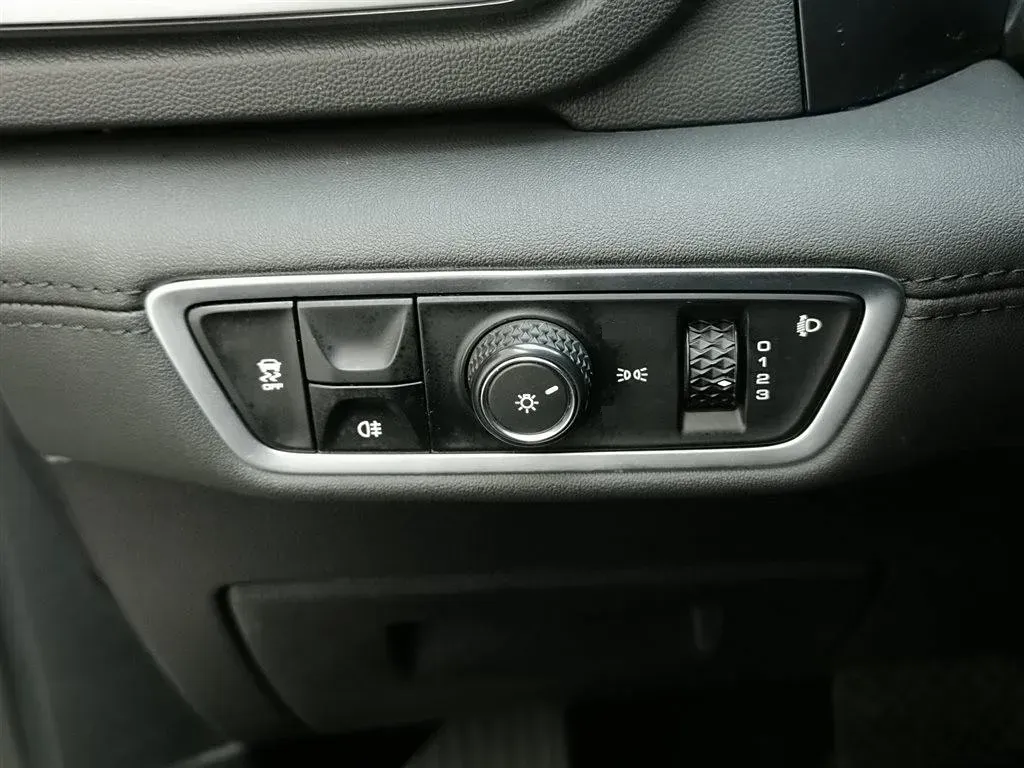 2019 BaoJun RS-5 1.5T 147HP L4 CVT,autocango,china used car exporter,china ev exporter,chinese used car exporter,chinese used ev exporter