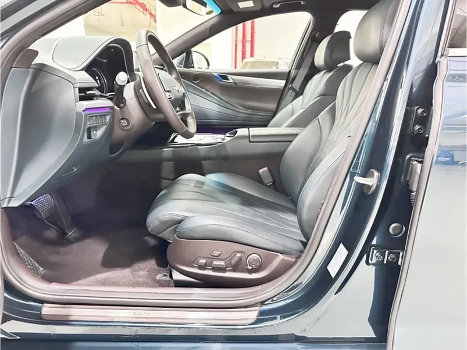 2021 Genesis G80 2.5T 304HP L4 8AT,autocango,china used car exporter,china ev exporter,chinese used car exporter,chinese used ev exporter