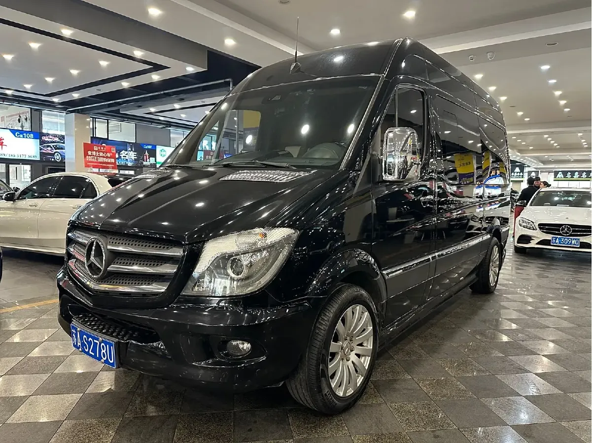 2017 Lorinser Sprinter LS500 3.5L 258HP V6 5AT,autocango,china used car exporter,china ev exporter,chinese used car exporter,chinese used ev exporter