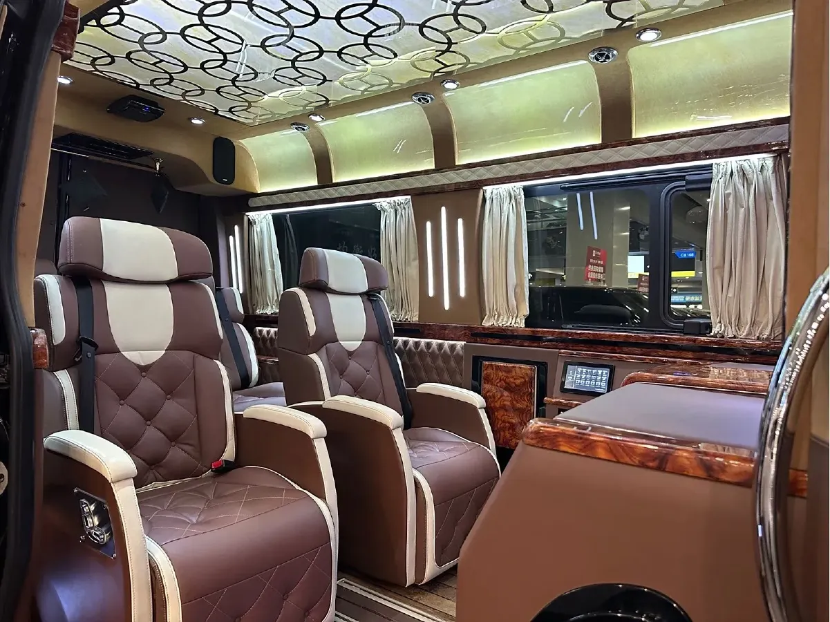 2017 Lorinser Sprinter LS500 3.5L 258HP V6 5AT,autocango,china used car exporter,china ev exporter,chinese used car exporter,chinese used ev exporter