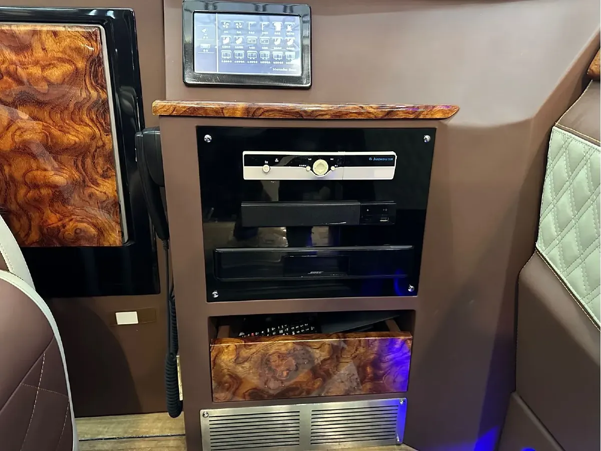 2017 Lorinser Sprinter LS500 3.5L 258HP V6 5AT,autocango,china used car exporter,china ev exporter,chinese used car exporter,chinese used ev exporter