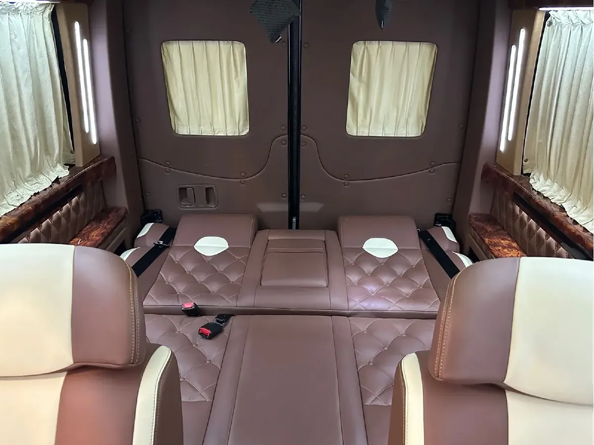 2017 Lorinser Sprinter LS500 3.5L 258HP V6 5AT,autocango,china used car exporter,china ev exporter,chinese used car exporter,chinese used ev exporter