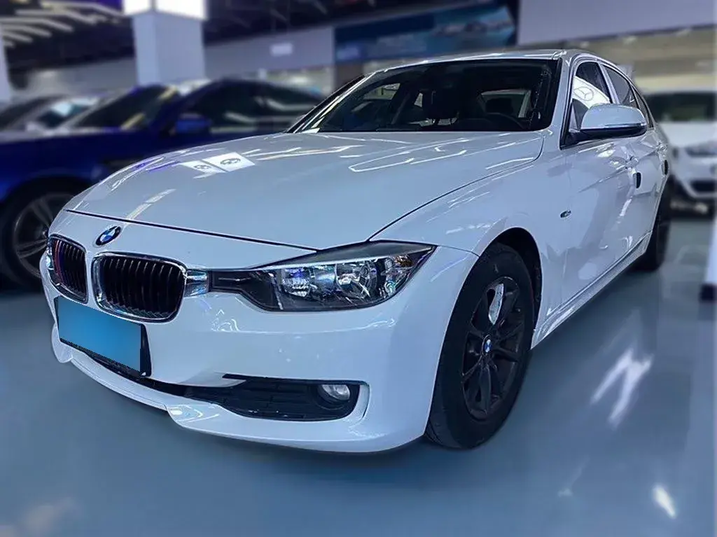 2015 BMW 3 Series 1.6T 136HP L4 8AT