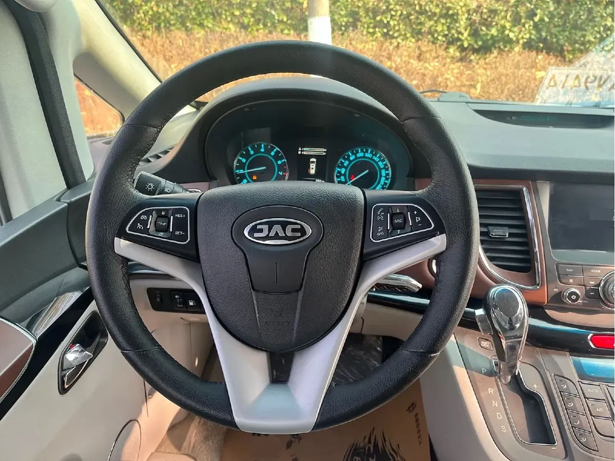 2019 JAC Refine M5 2.0T 190HP L4 6DCT,autocango,china used car exporter,china ev exporter,chinese used car exporter,chinese used ev exporter