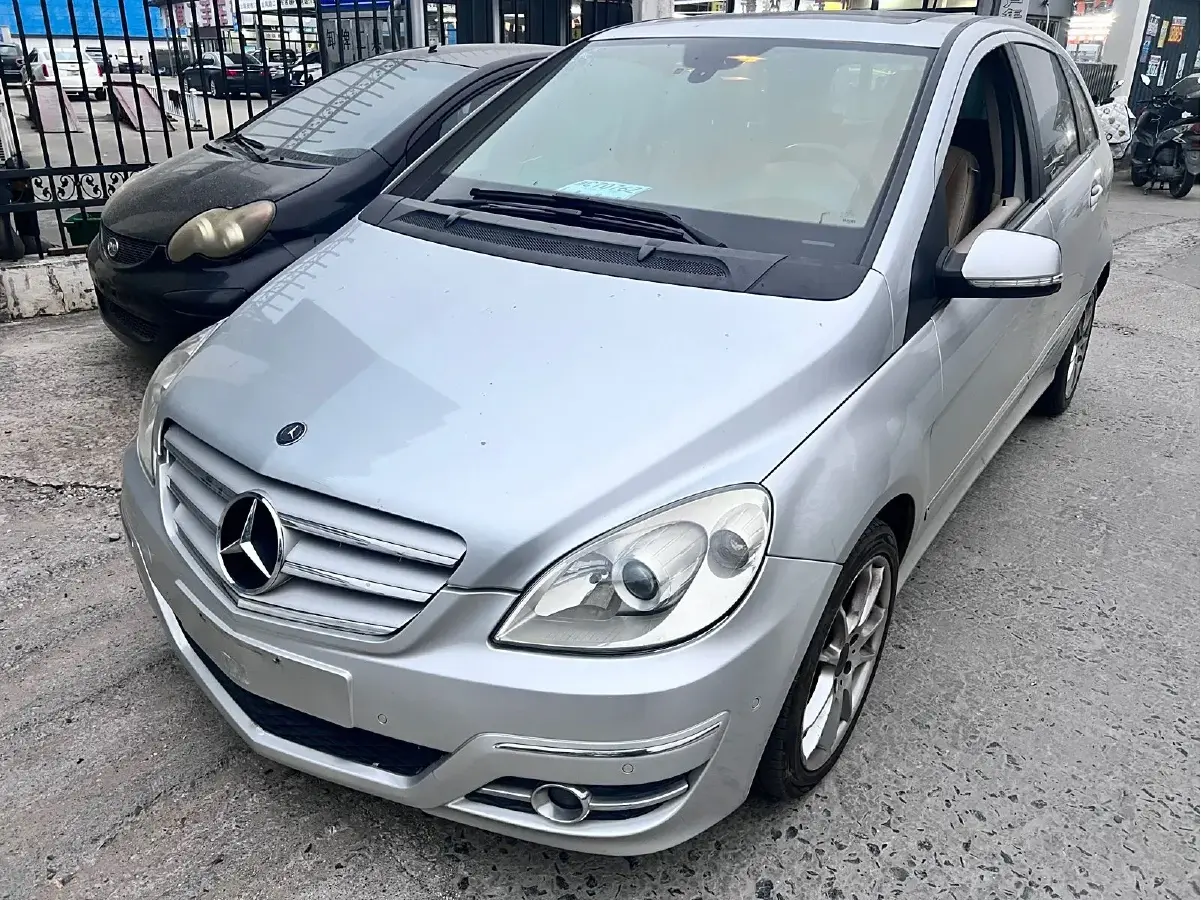 2009 Mercedes-Benz B Class 2.0L 136HP L4 CVT