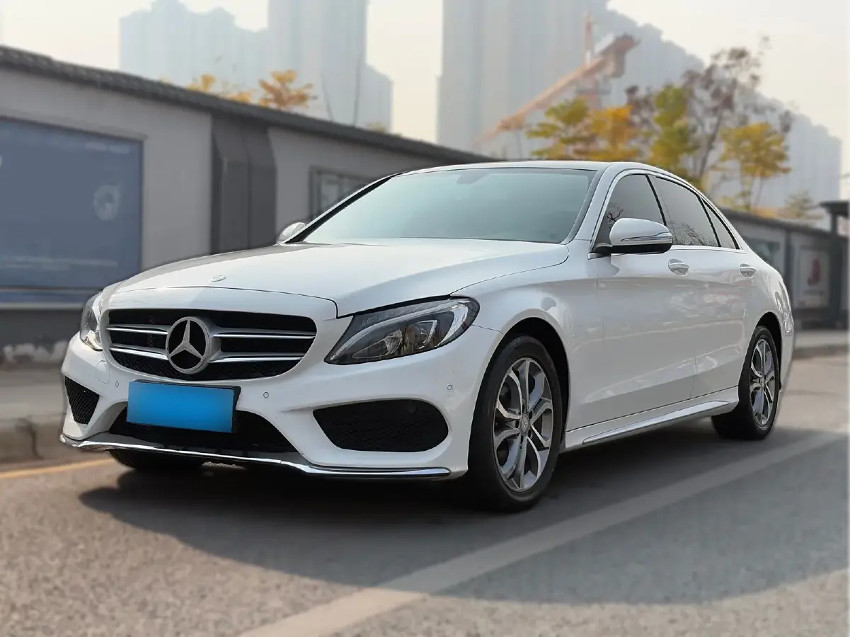 2015 Mercedes-Benz C Class 2.0T 184HP L4 7AT