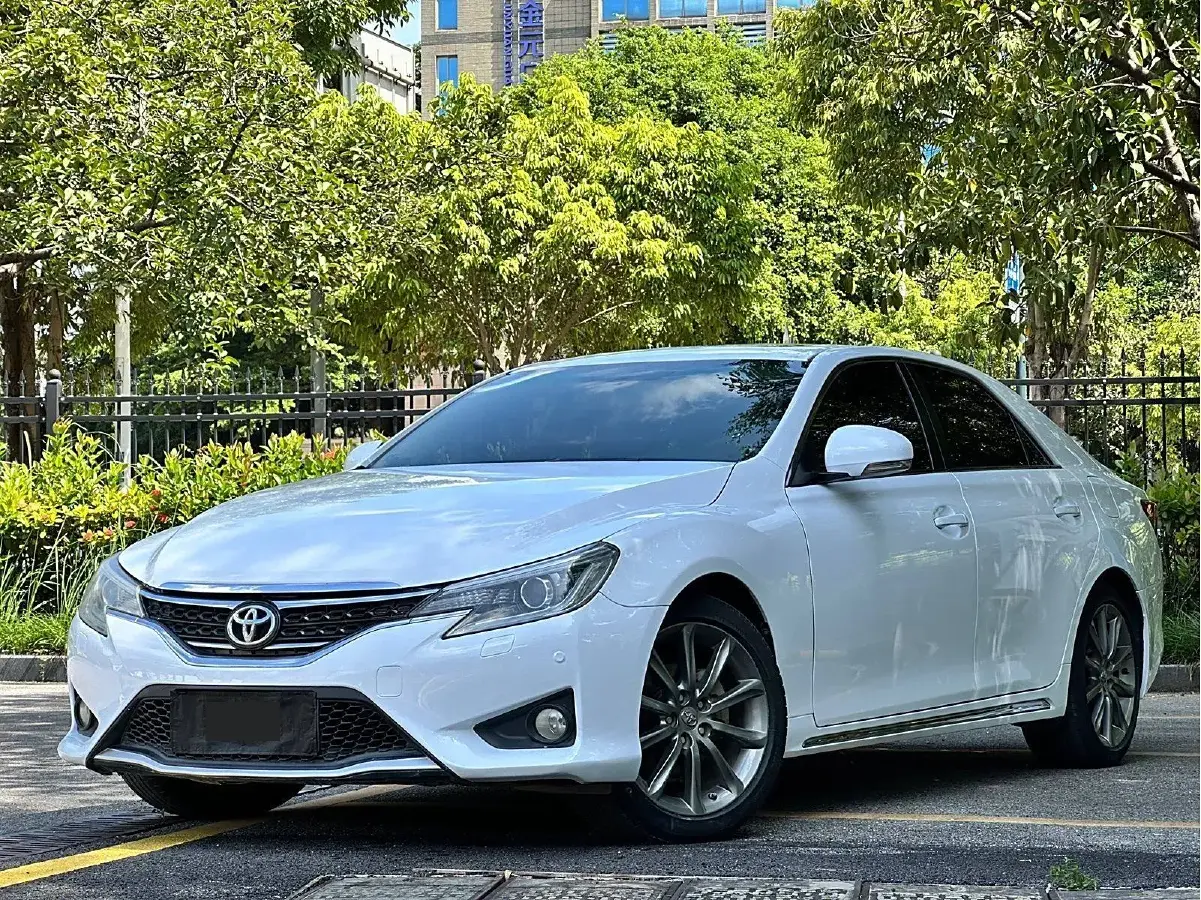 2013 Toyota Reiz 2.5L 193HP V6 6AT