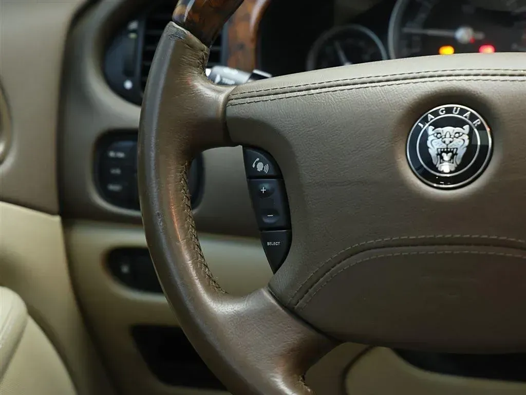 2006 Jaguar S-TYPE 3.0L 244HP V6 6AT,autocango,china used car exporter,china ev exporter,chinese used car exporter,chinese used ev exporter