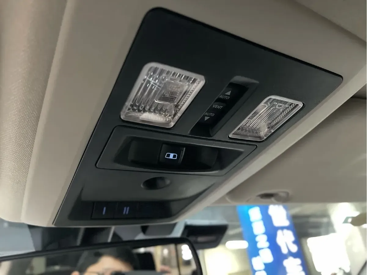 2011 RAM Trucks 5.7L 395HP V8 5AT,autocango,china used car exporter,china ev exporter,chinese used car exporter,chinese used ev exporter