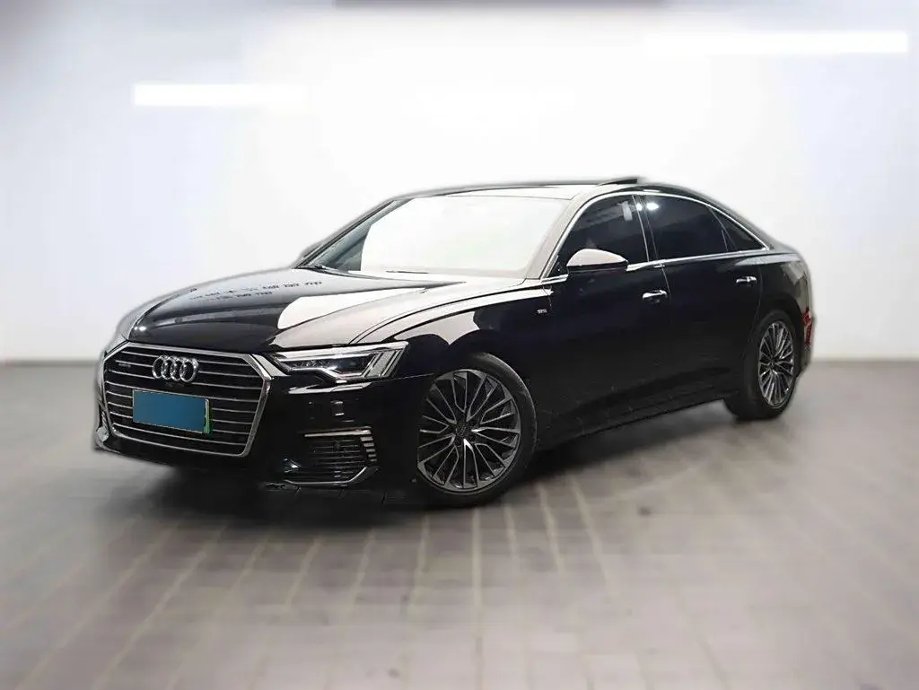 2022 Audi A6L 2.0T 252HP L4 7DCT PHEV 14.1KWH