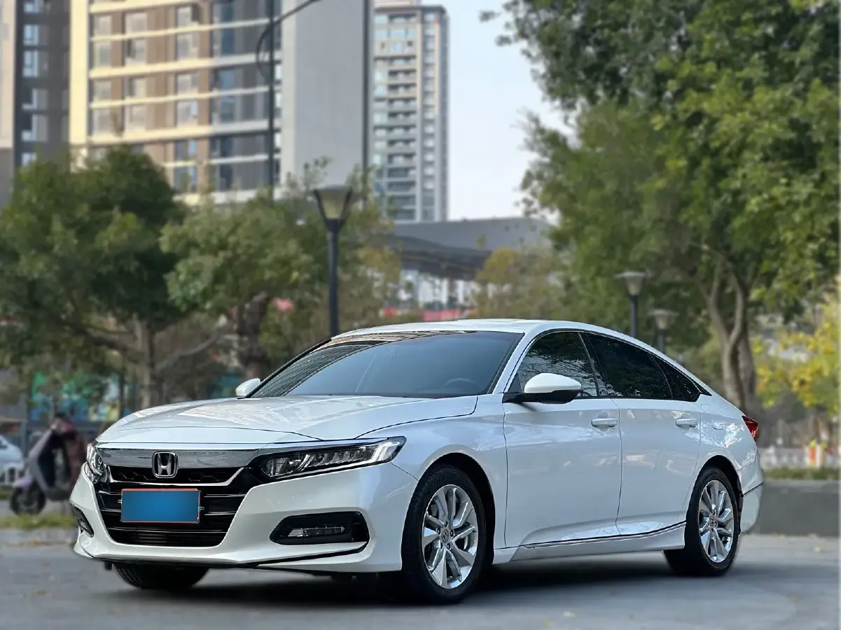 2018 Honda Accord 1.5T 194HP L4 CVT