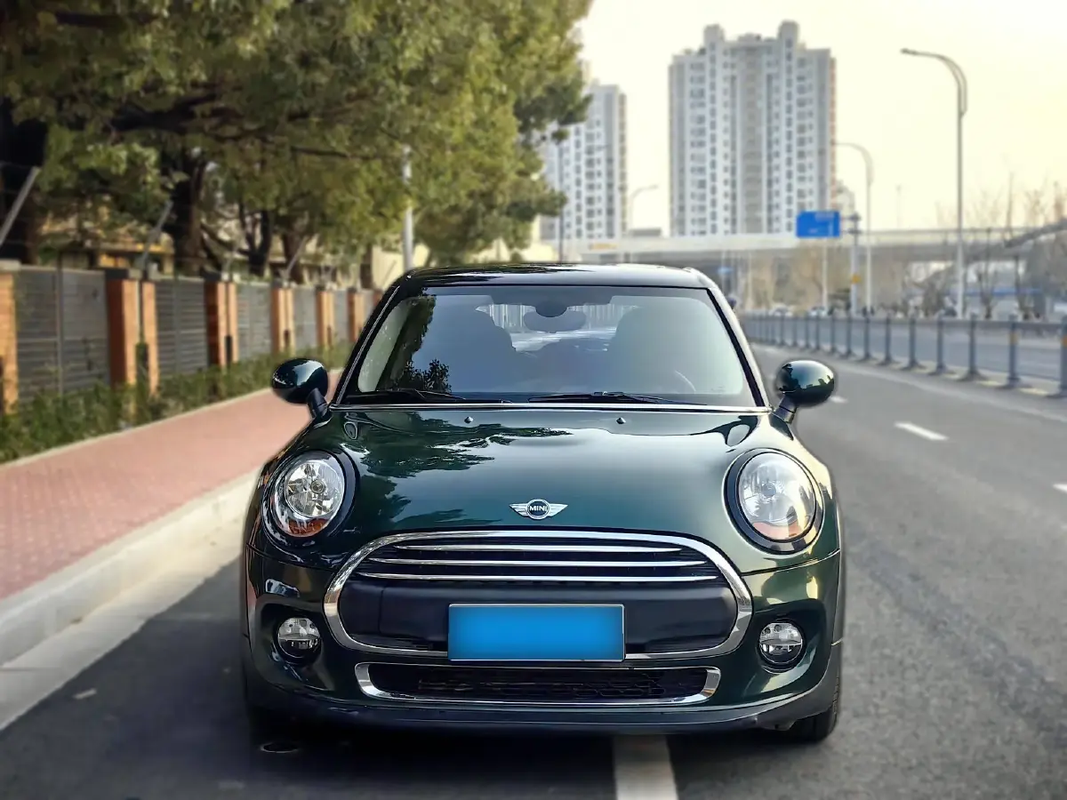 2016 MINI MINI 1.2T 102HP L3 6AT