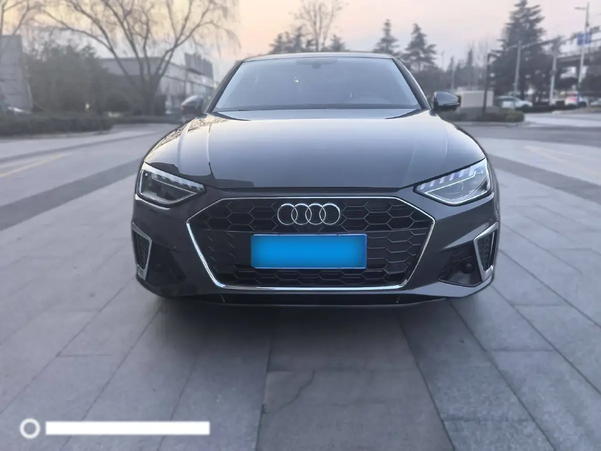 2020 Audi A4L 2.0T 190HP L4 7DCT