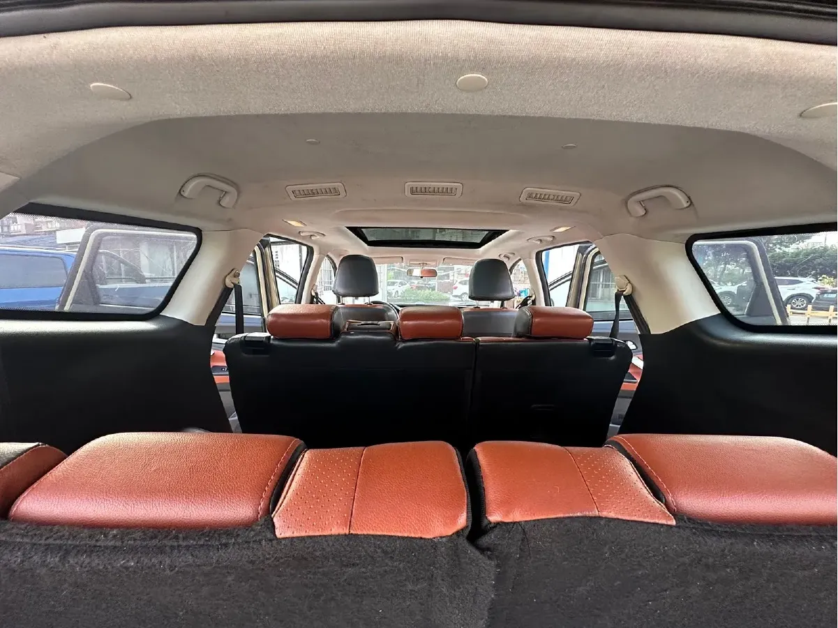 2016 BAIC Hyosow S3 1.5L 113HP L4 5MT,autocango,china used car exporter,china ev exporter,chinese used car exporter,chinese used ev exporter