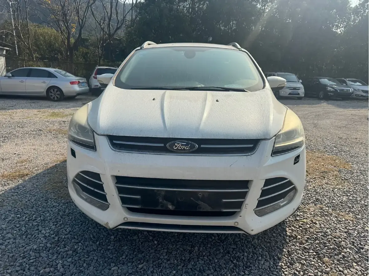 2013 Ford Kuga 2.0T 242HP L4 6AT