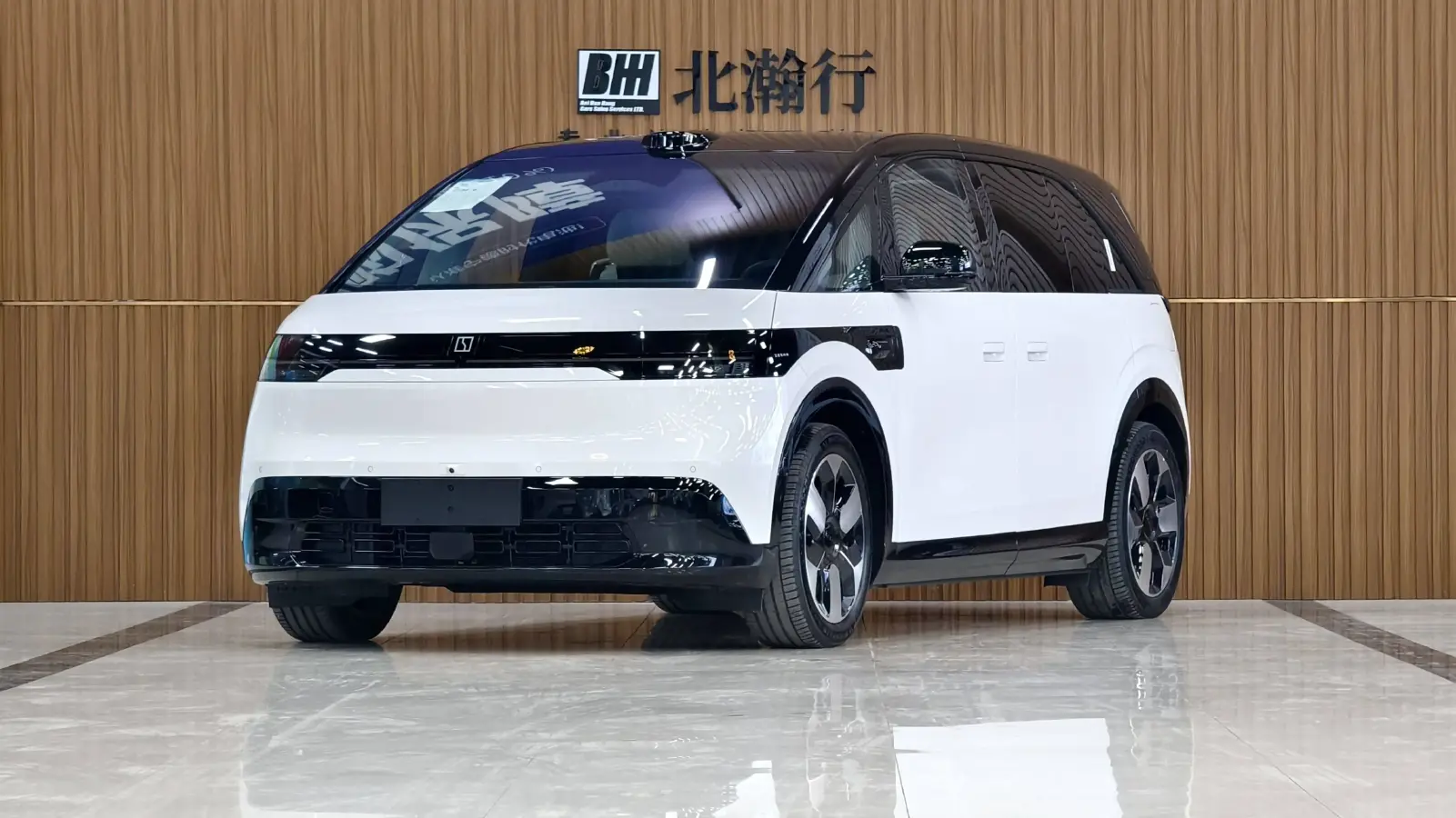 2025 Zeekr MIX BEV 76KWH