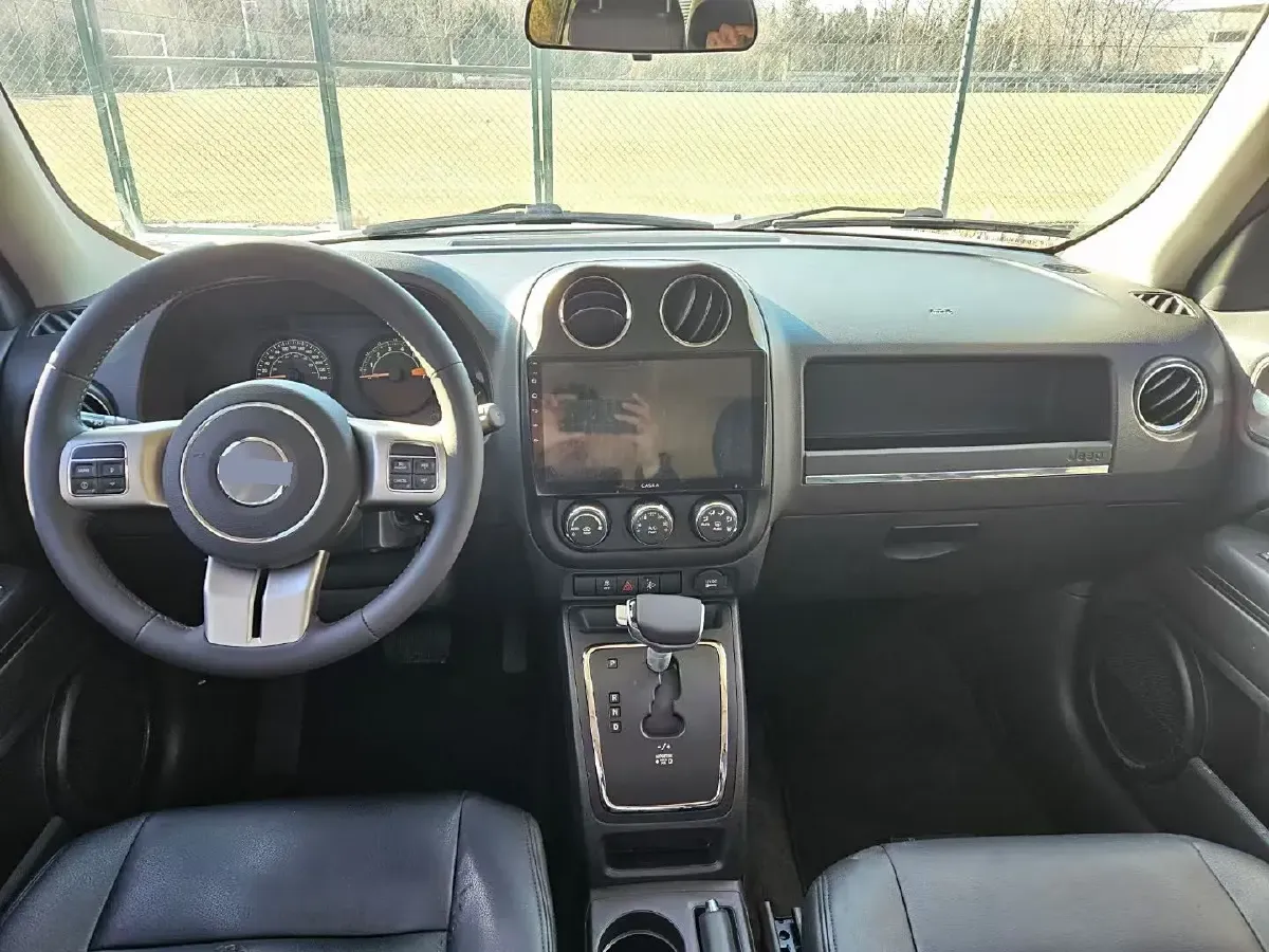 2014 Jeep Patriot 2.4L 170HP L4 6AT,autocango,china used car exporter,china ev exporter,chinese used car exporter,chinese used ev exporter