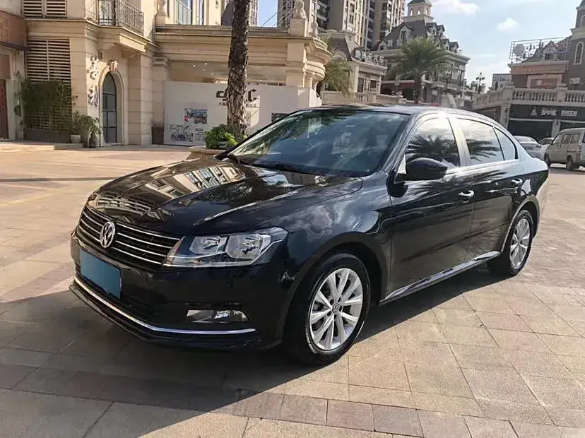 2015 Volkswagen Lavida 1.6L 110HP L4 6AT