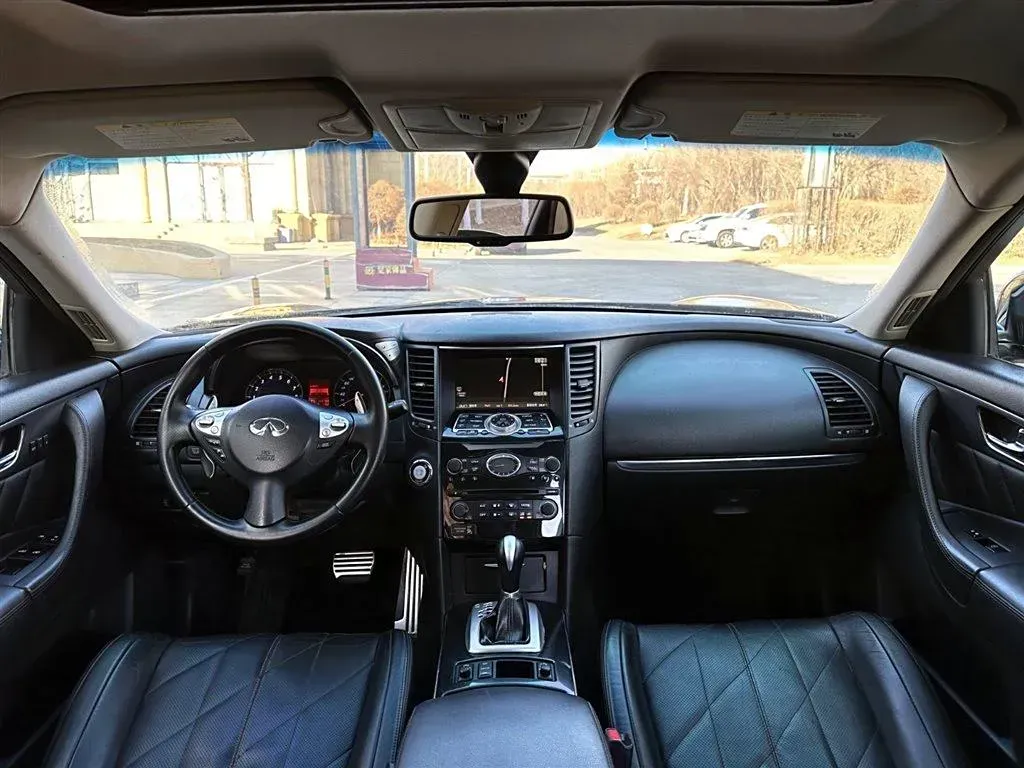 2011 Infiniti FX 3.5L 332HP V6 7AT,autocango,china used car exporter,china ev exporter,chinese used car exporter,chinese used ev exporter