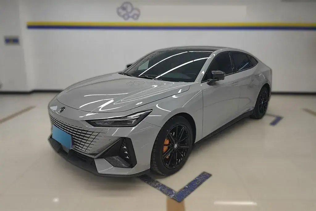 2022 ChangAn UNI-V 1.5T 188HP L4 7DCT