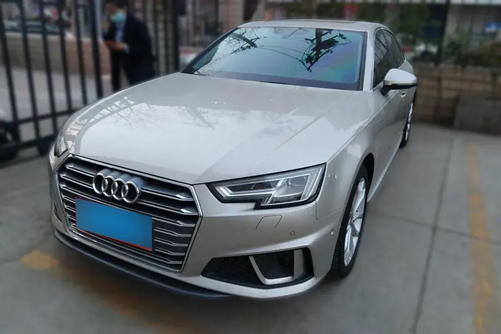 2019 Audi A4L 2.0T 190HP L4 7DCT