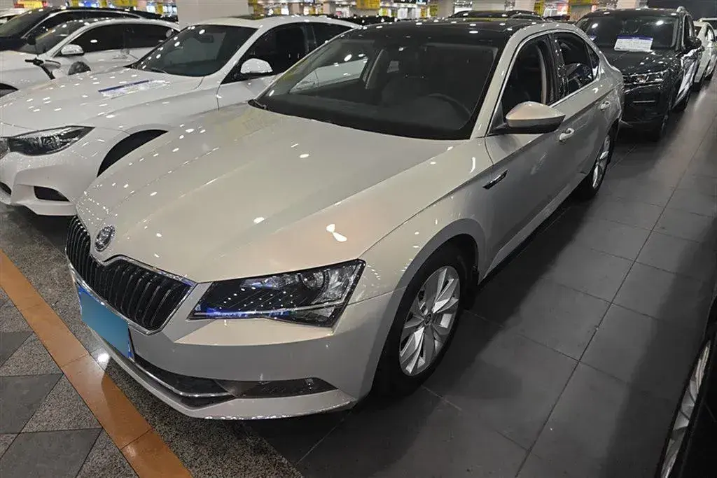 2016 Skoda Superb 1.4T 150HP L4 7DCT