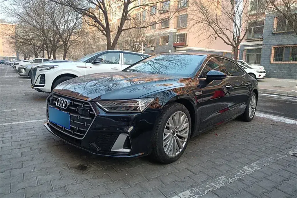 2024 Audi A7L 2.0T 245HP L4 7DCT