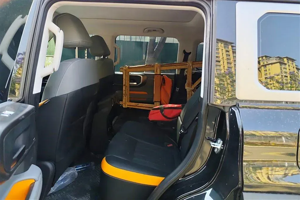 2024 BeiJing BJ40 2.0T 245HP L4 8AT,autocango,china used car exporter,china ev exporter,chinese used car exporter,chinese used ev exporter