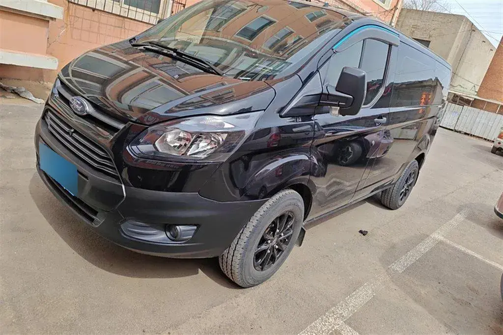2020 Ford Transit 2.0T 121HP L4 5MT