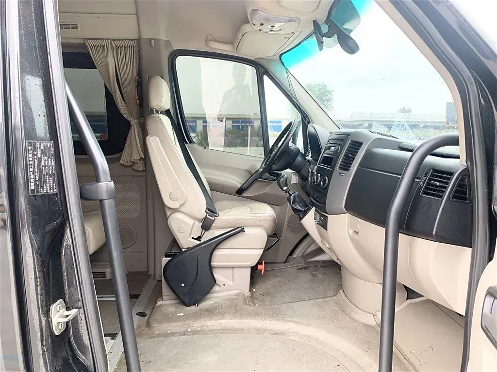 2012 Mercedes-Benz Sprinter 2.1T 150HP L4 6MT,autocango,china used car exporter,china ev exporter,chinese used car exporter,chinese used ev exporter