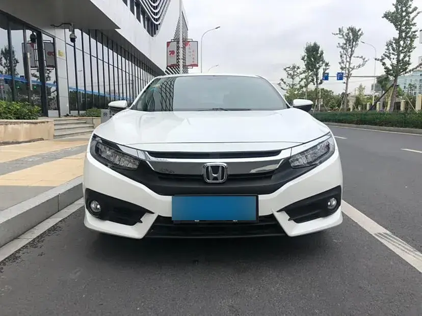 2016 Honda Civic 1.5T 177HP L4 CVT