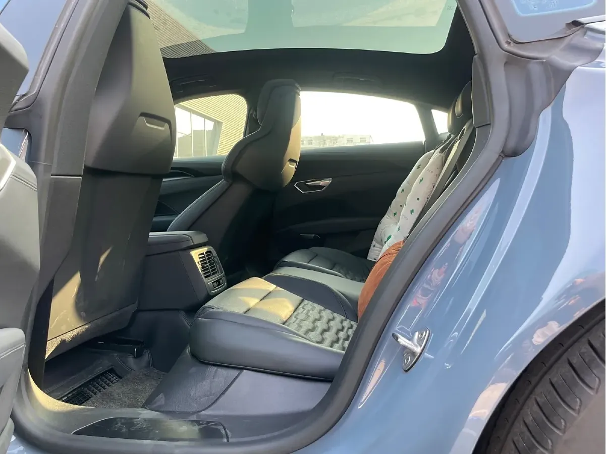 2023 Audi e-tron GT 2AT BEV 93.4KWH,autocango,china used car exporter,china ev exporter,chinese used car exporter,chinese used ev exporter