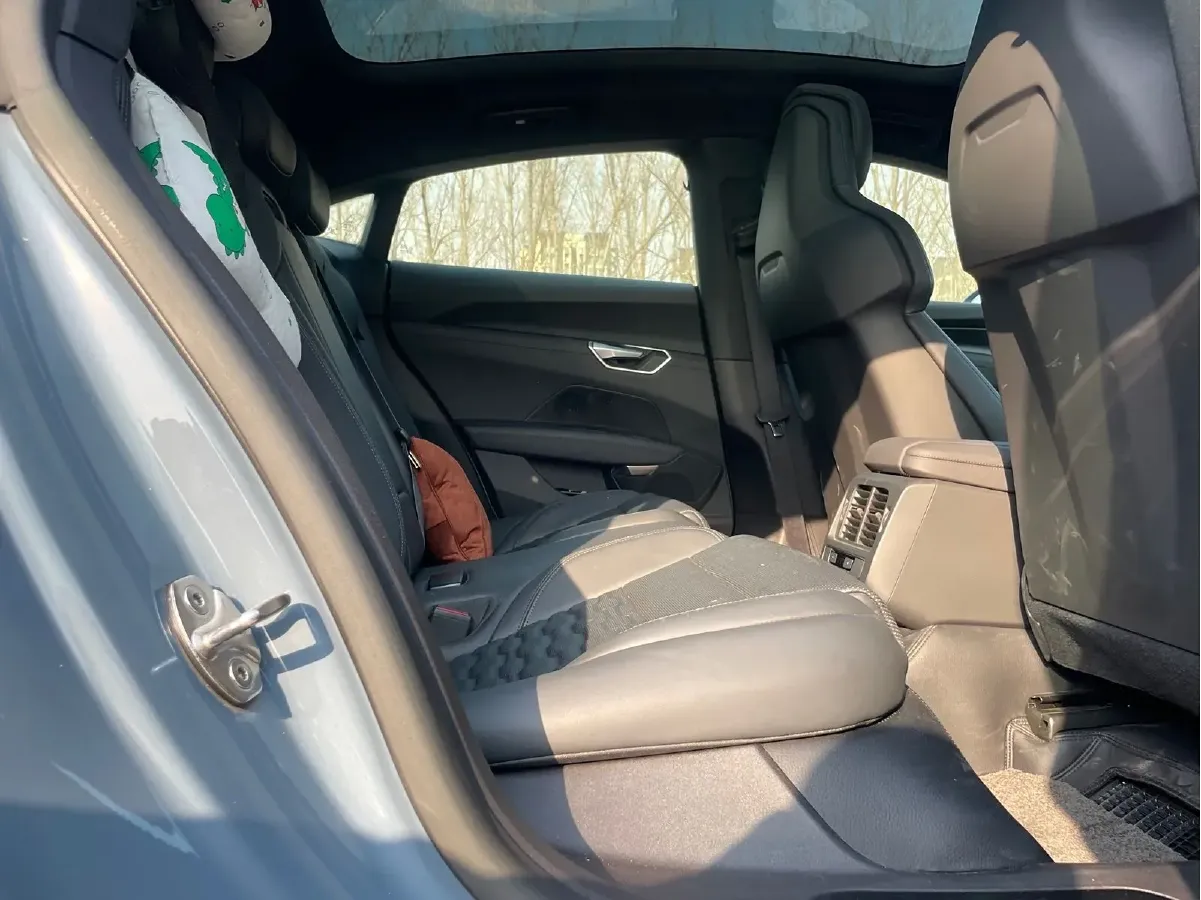 2023 Audi e-tron GT 2AT BEV 93.4KWH,autocango,china used car exporter,china ev exporter,chinese used car exporter,chinese used ev exporter