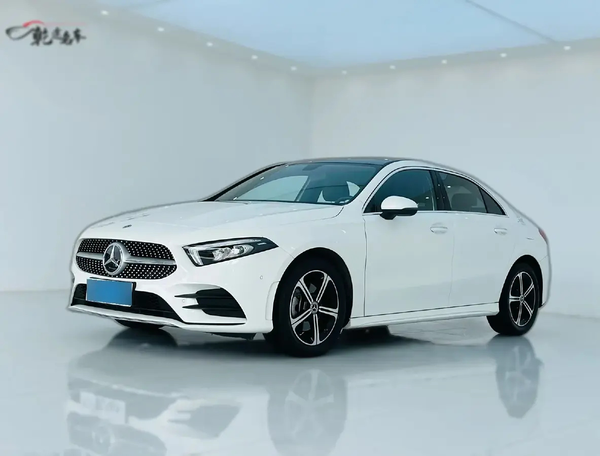 2022 Mercedes-Benz A Class 1.3T 163HP L4 7DCT