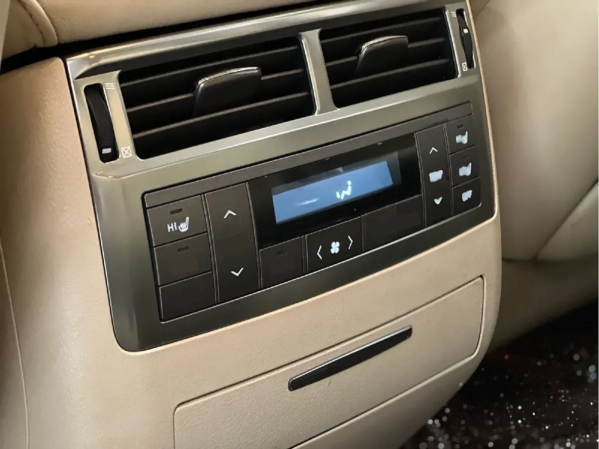 2009 Lexus LX 5.7L 367HP V8 6AT,autocango,china used car exporter,china ev exporter,chinese used car exporter,chinese used ev exporter