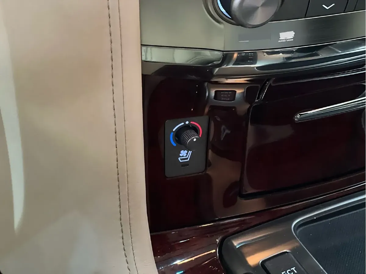 2009 Lexus LX 5.7L 367HP V8 6AT,autocango,china used car exporter,china ev exporter,chinese used car exporter,chinese used ev exporter