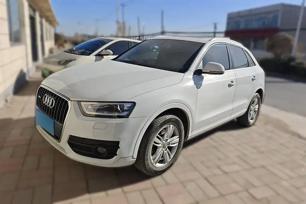 2015 Audi Q3 2.0T 170HP L4 7DCT