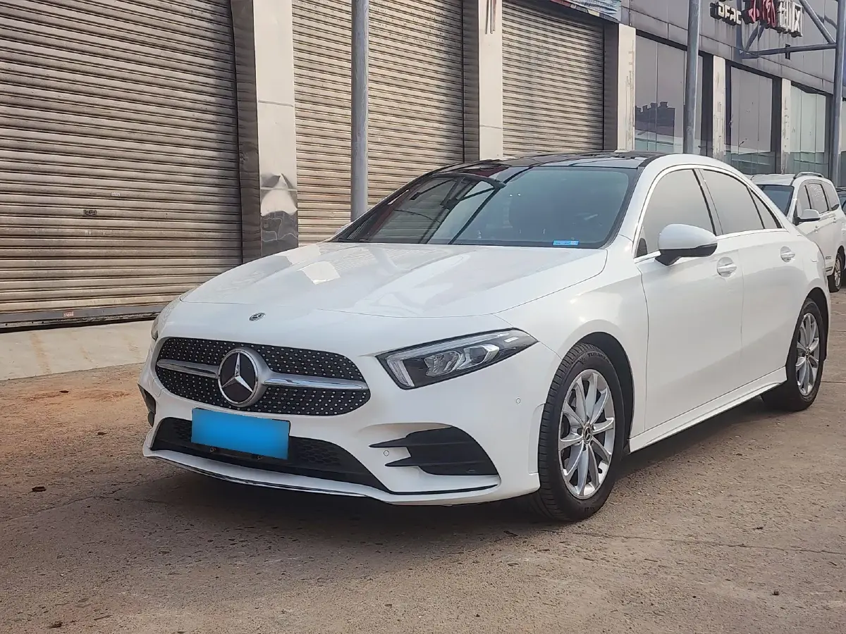 2020 Mercedes-Benz A Class 1.3T 163HP L4 7DCT
