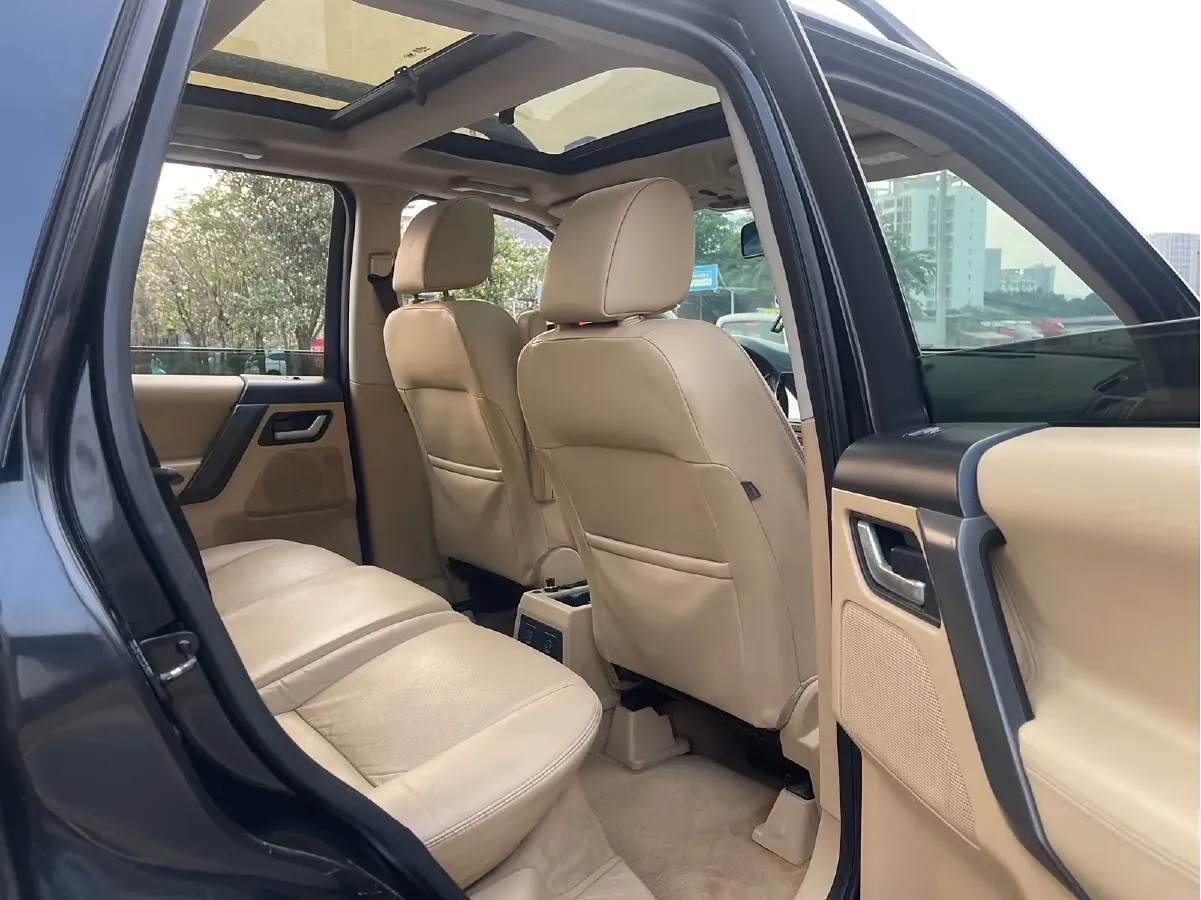 2009 Land Rover Freelander 2 3.2L 233HP L6 6AT,autocango,china used car exporter,china ev exporter,chinese used car exporter,chinese used ev exporter
